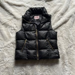 Black Juicy Couture puffy vest jacket. Size large